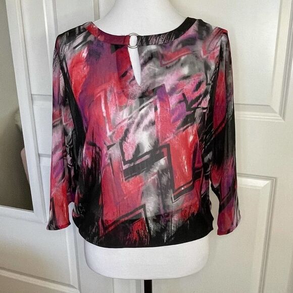 2 Biz Lightweight Printed Blouse Red Size Medium - Picture 6 of 7